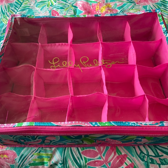 Authentic Lilly Pulitzer Christmas ornament storage  case - Picture 4 of 4